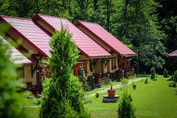 Фотографии Комплексы для отдыха с коттеджами/бунгало Patakmenti Panzió Spa г. Корунд (Румыния) №1 Фото Комплексы для отдыха с коттеджами/бунгало Patakmenti Panzió Spa г. Корунд 1