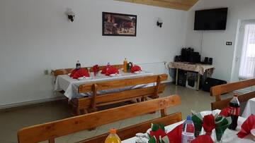 Фото номера Стандартный двухместный номер с 1 кроватью Отели типа «постель и завтрак» Hazanéző Panzió г. Корунд 36